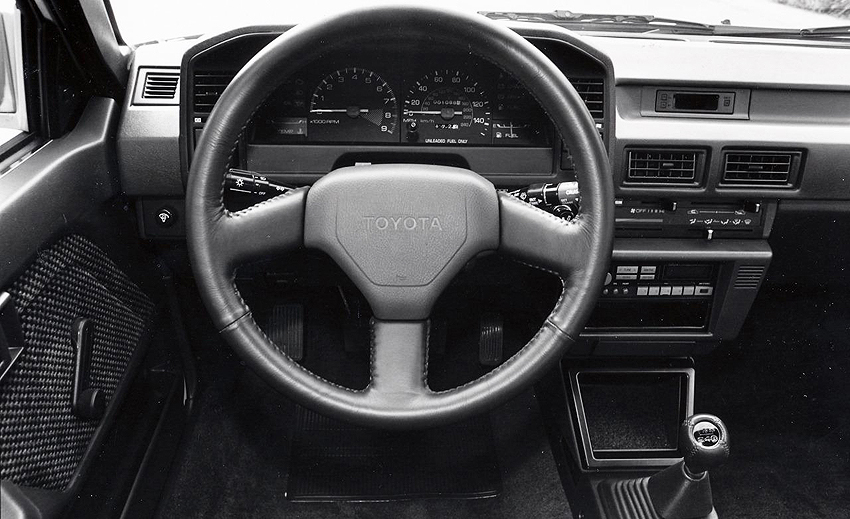 1987 Toyota Corolla GT S interior